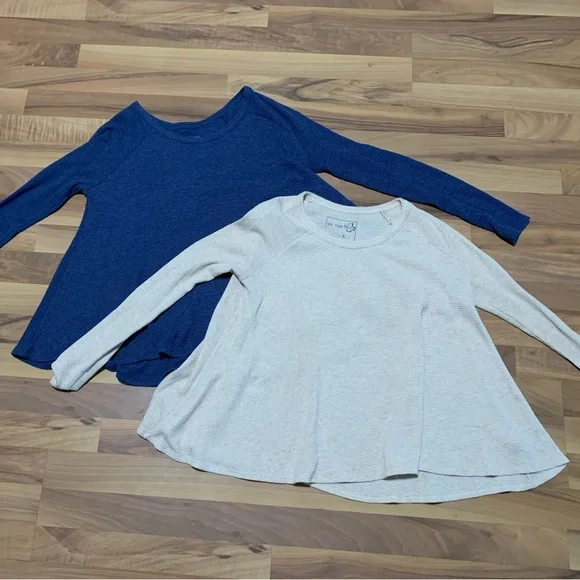 2 We the Free Rocksbility thermal swing long sleeve❤️FINAL SALE❤️ - Picture 4 of 16